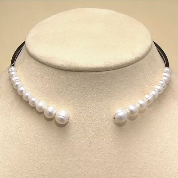 Honora Pearl Necklace - Picture 3 of 7